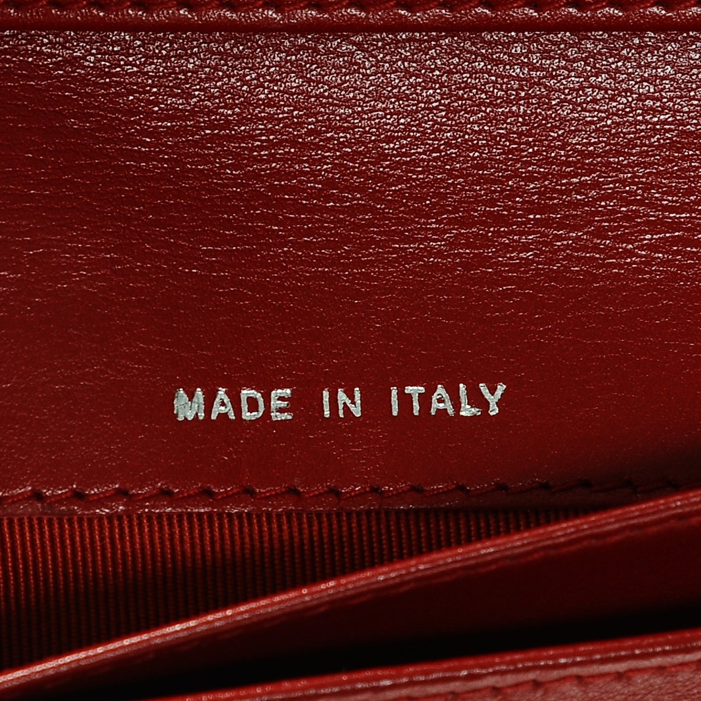 Caviar Quilted Zipped Pocket Wallet Red