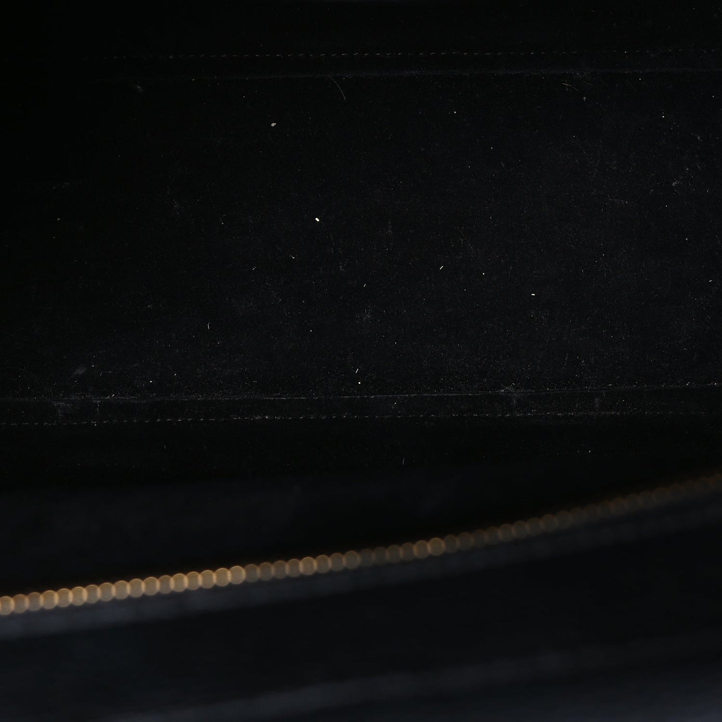 Classic Grain Small Bayswater Zip Tote  Black