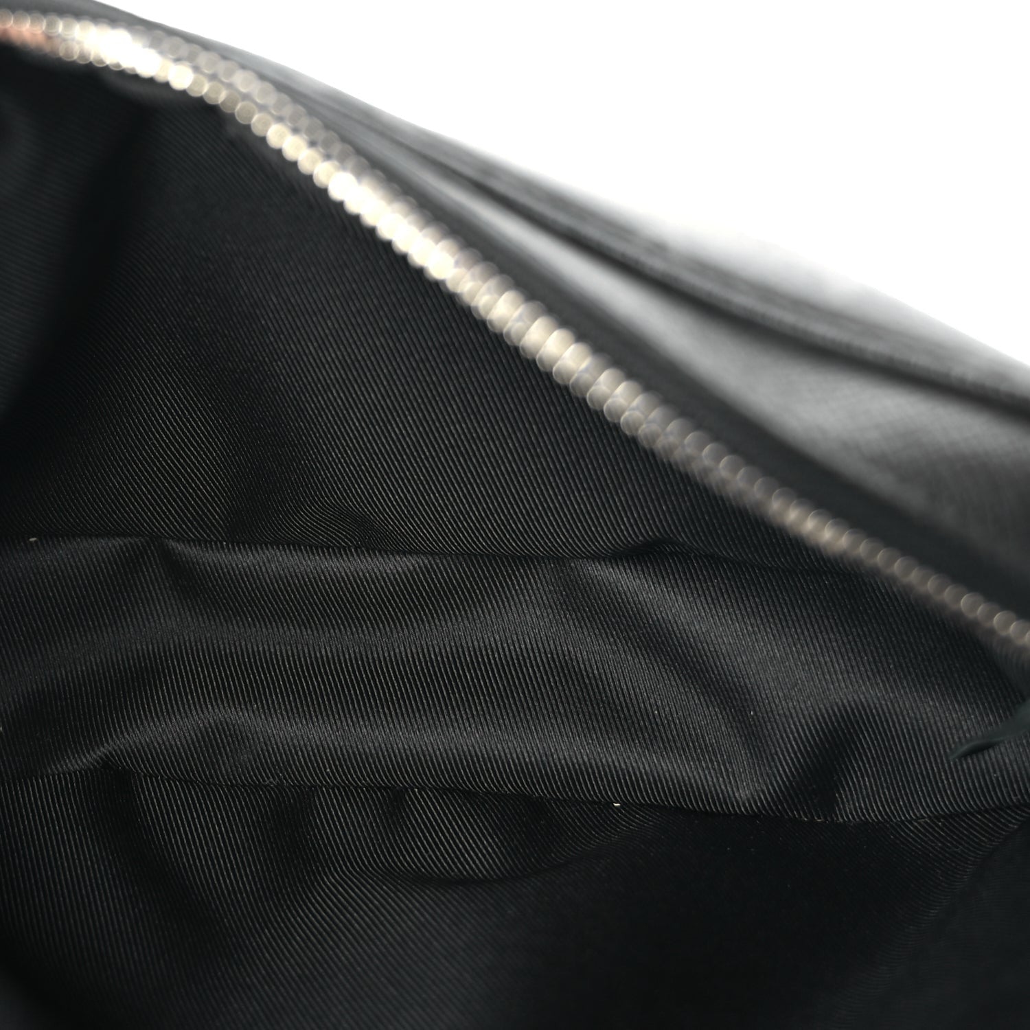 Louis Vuitton Taiga Monogram Eclipse Outdoor Bum Bag 10 of 24