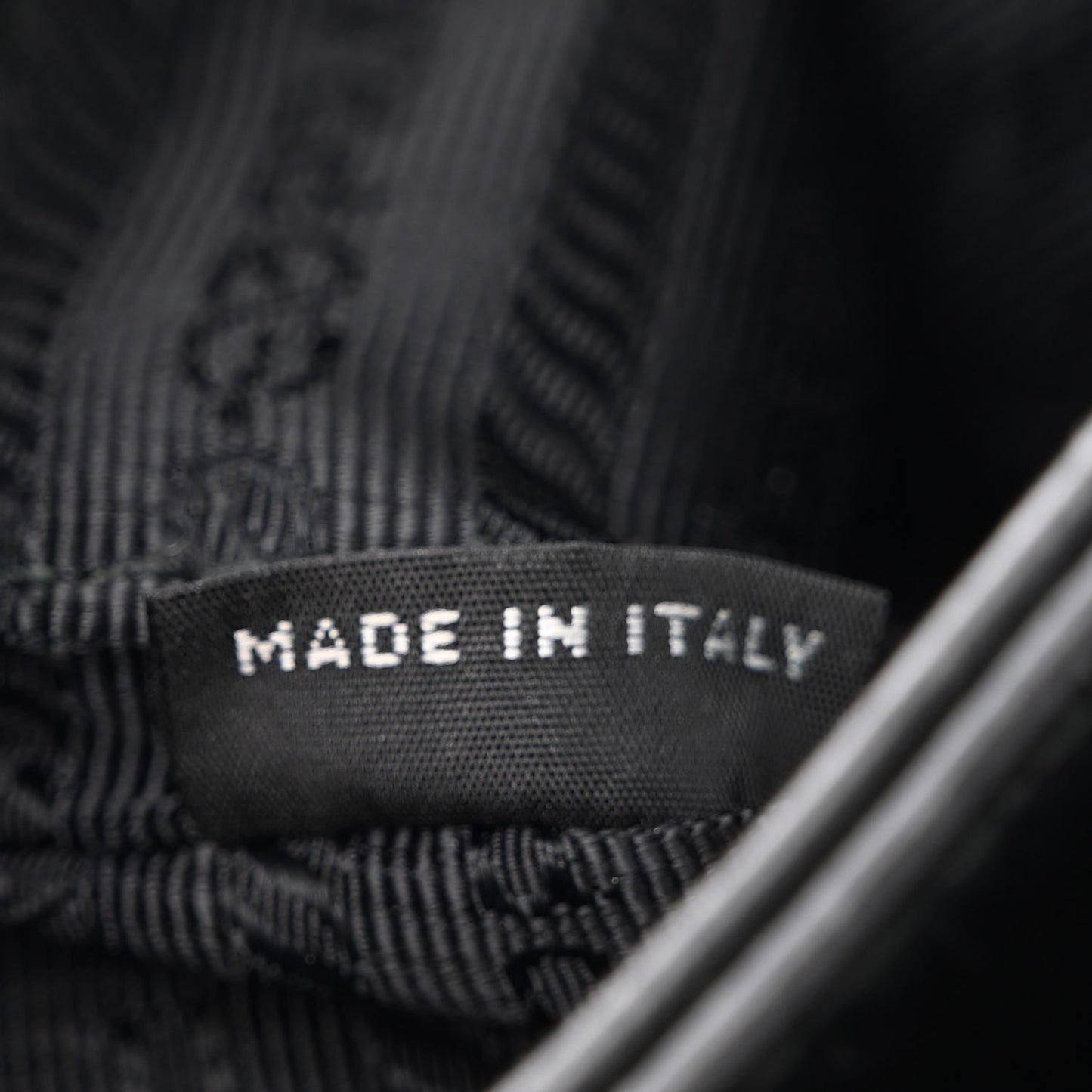 Saffiano Chain Shoulder Bag Black