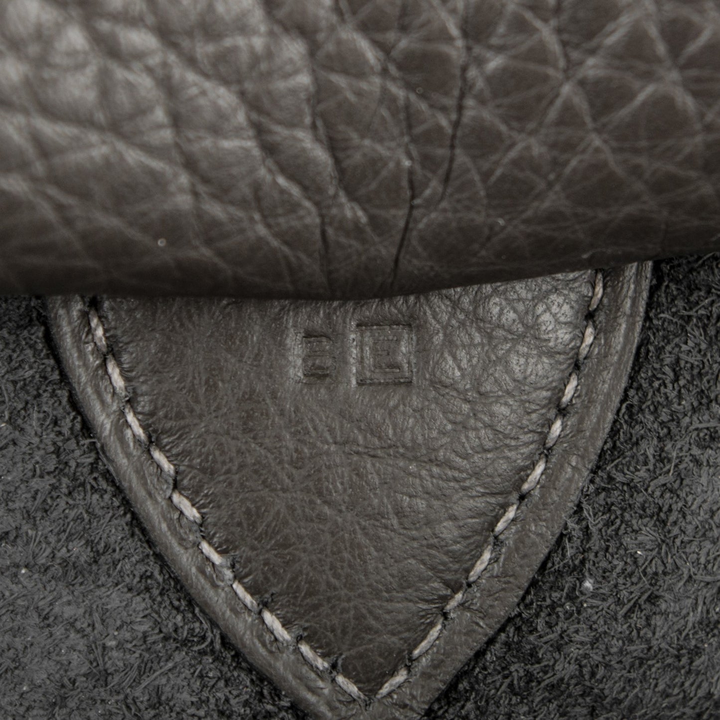 Taurillon Clemence Shoulder Bag Graphite