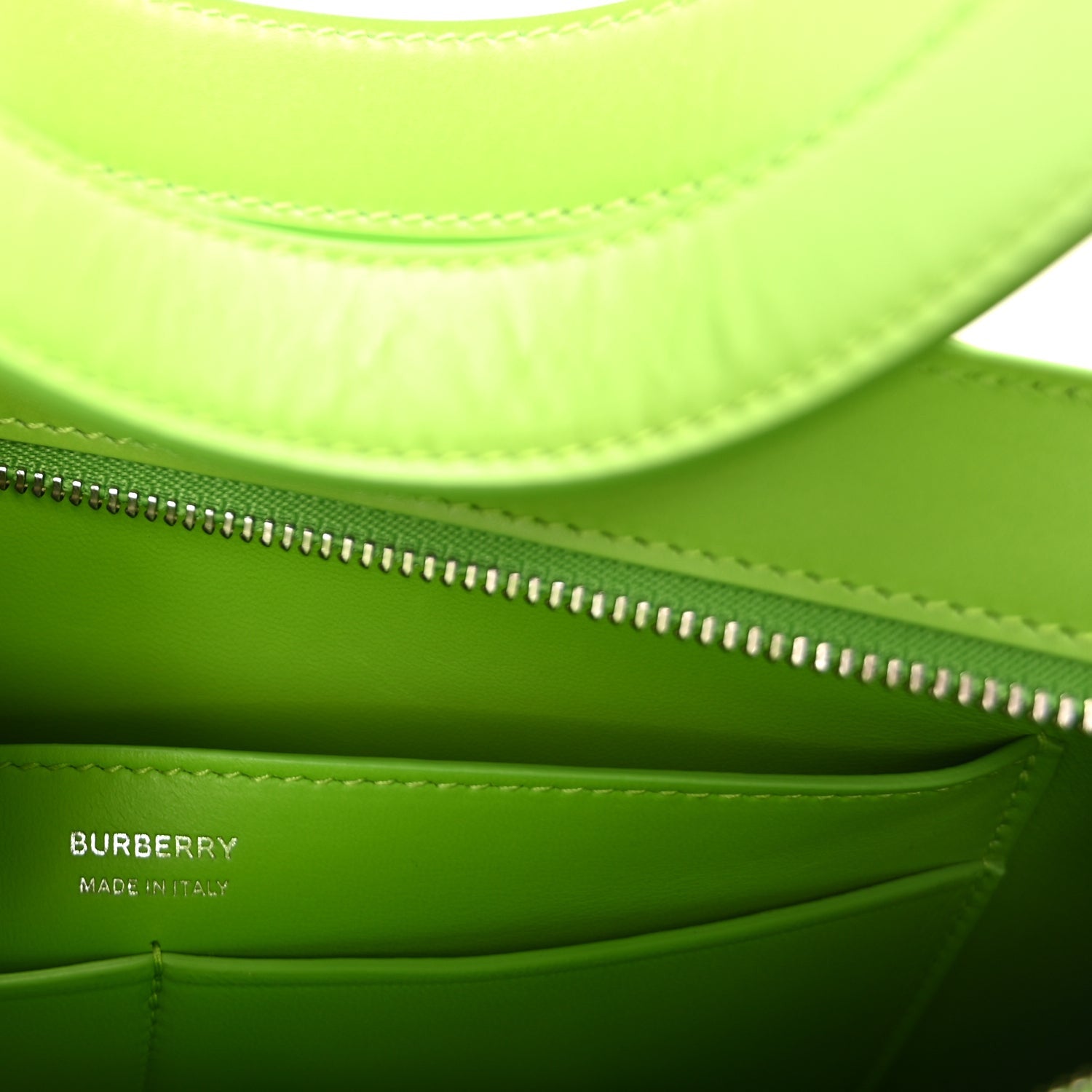 Burberry Smooth Calfskin Medium TB Shoulder Bag Brilliant Green 5 of 8