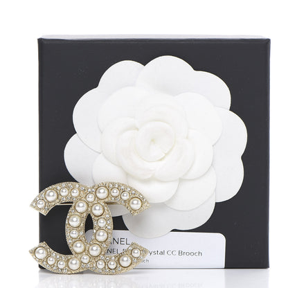 Chanel Pearl Crystal CC Brooch Gold 4 of 4