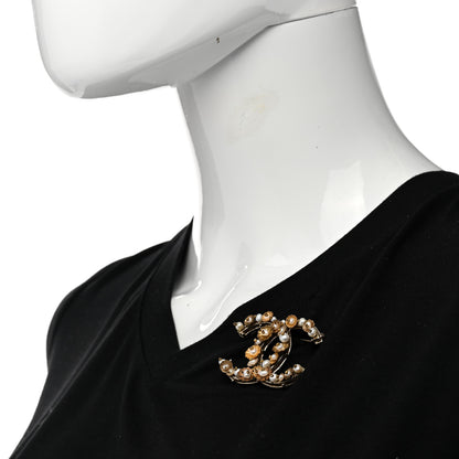 Chanel Pearl Camelia CC Brooch Gold 2 of 4