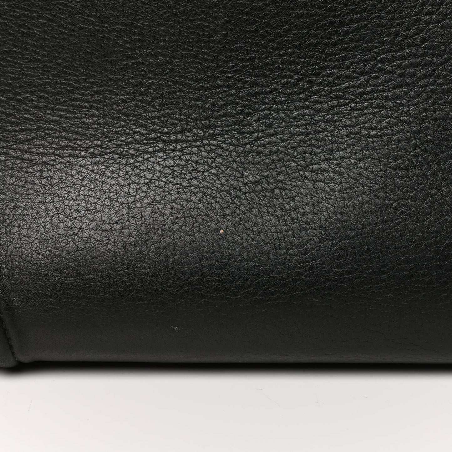 Supple Calfskin Large Phantom Luggage Black