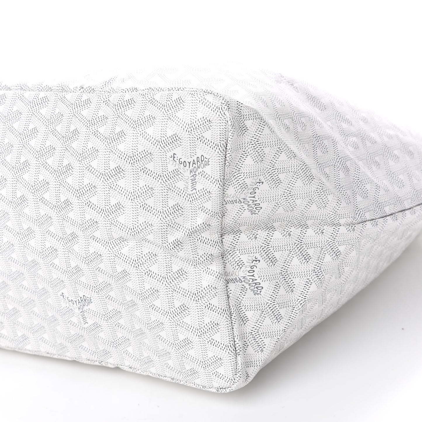 Goyardine Saint Louis GM White