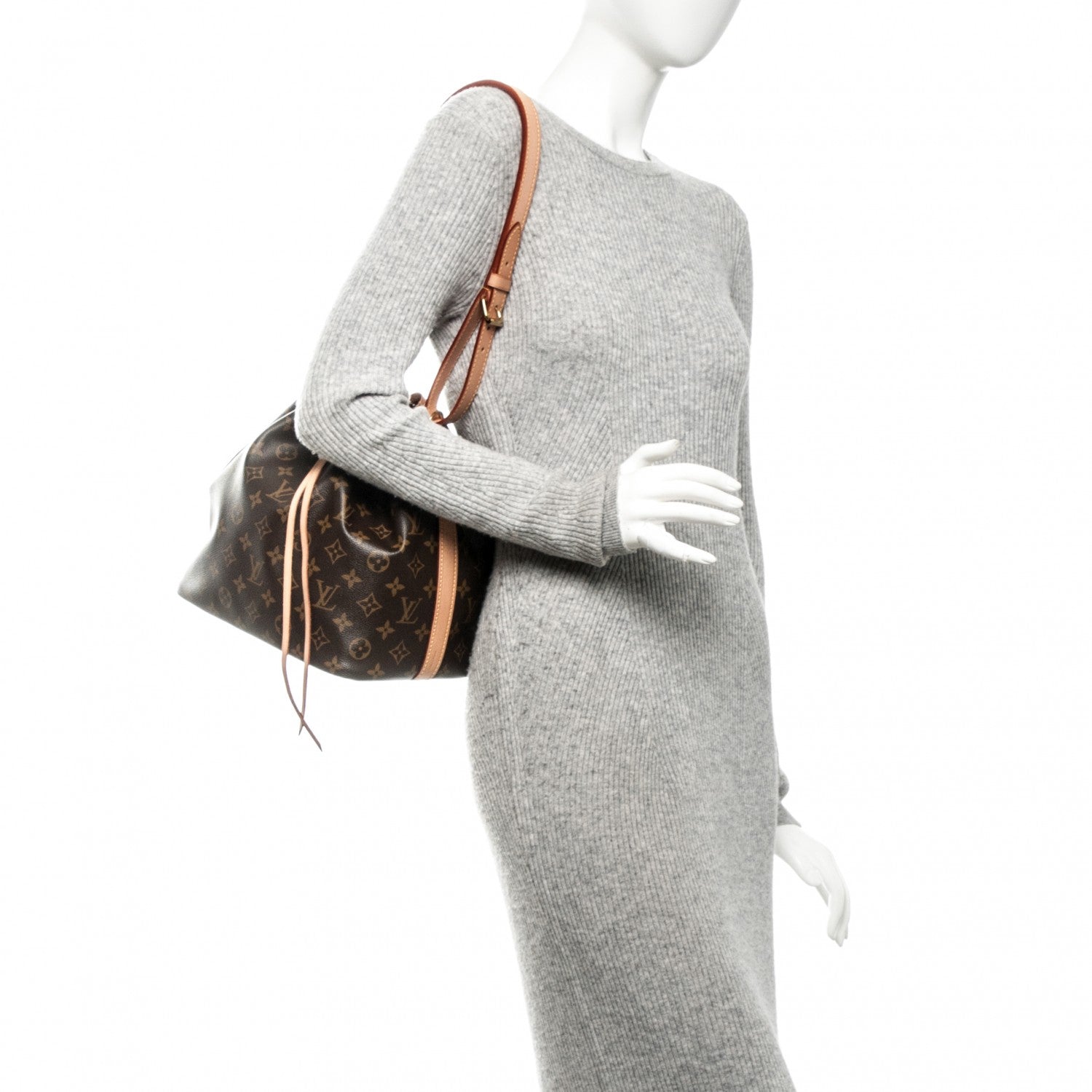 Louis Vuitton Monogram Petit Noe 2 of 8