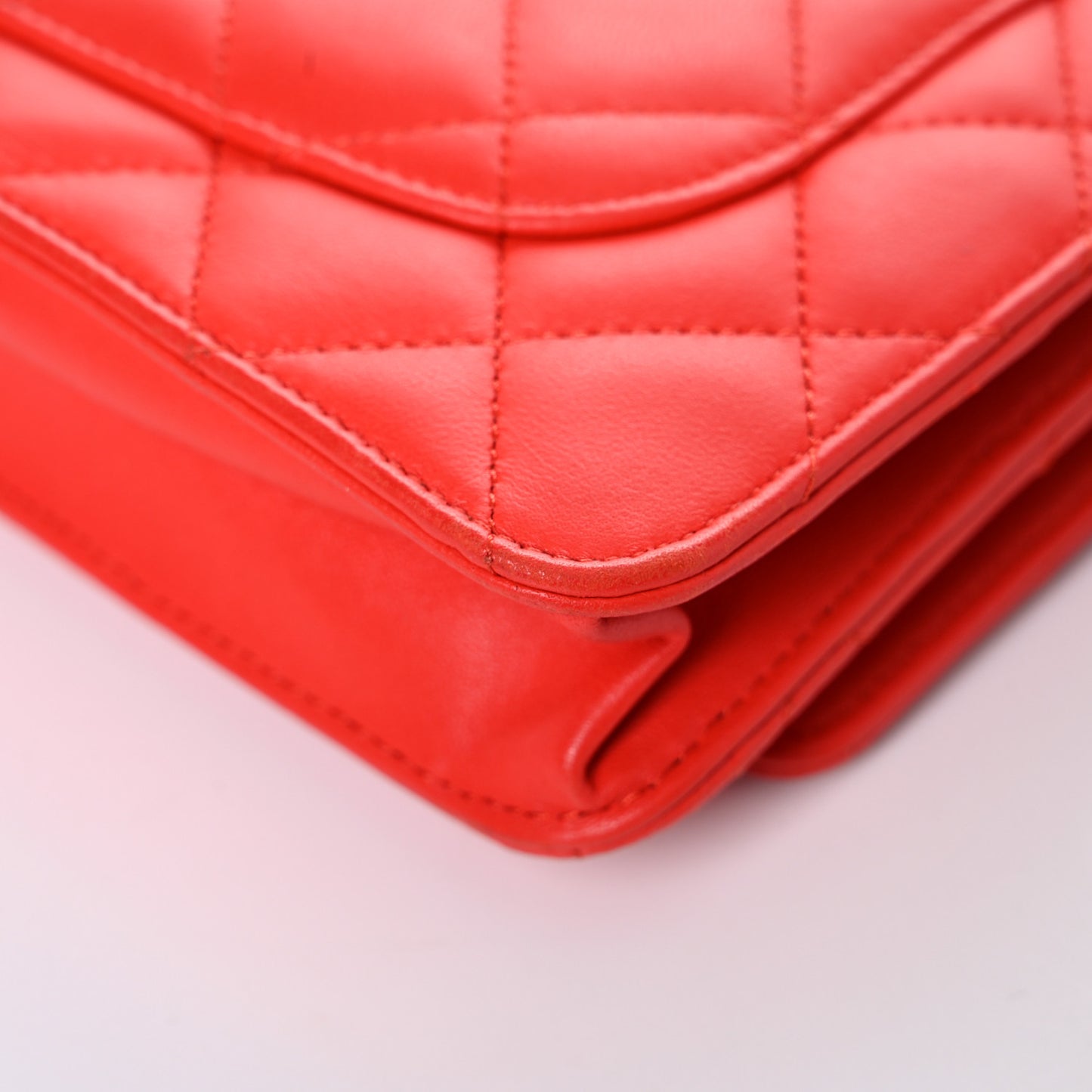 Lambskin Quilted Wallet On Chain WOC Red