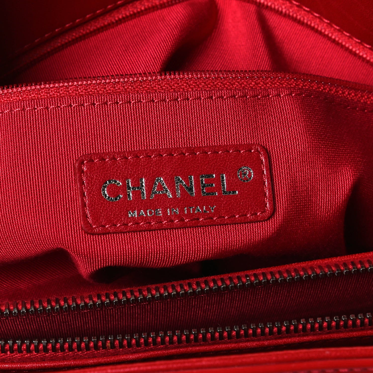 Chanel Vinyl Lipstick Ligne Tote Red 6 of 10