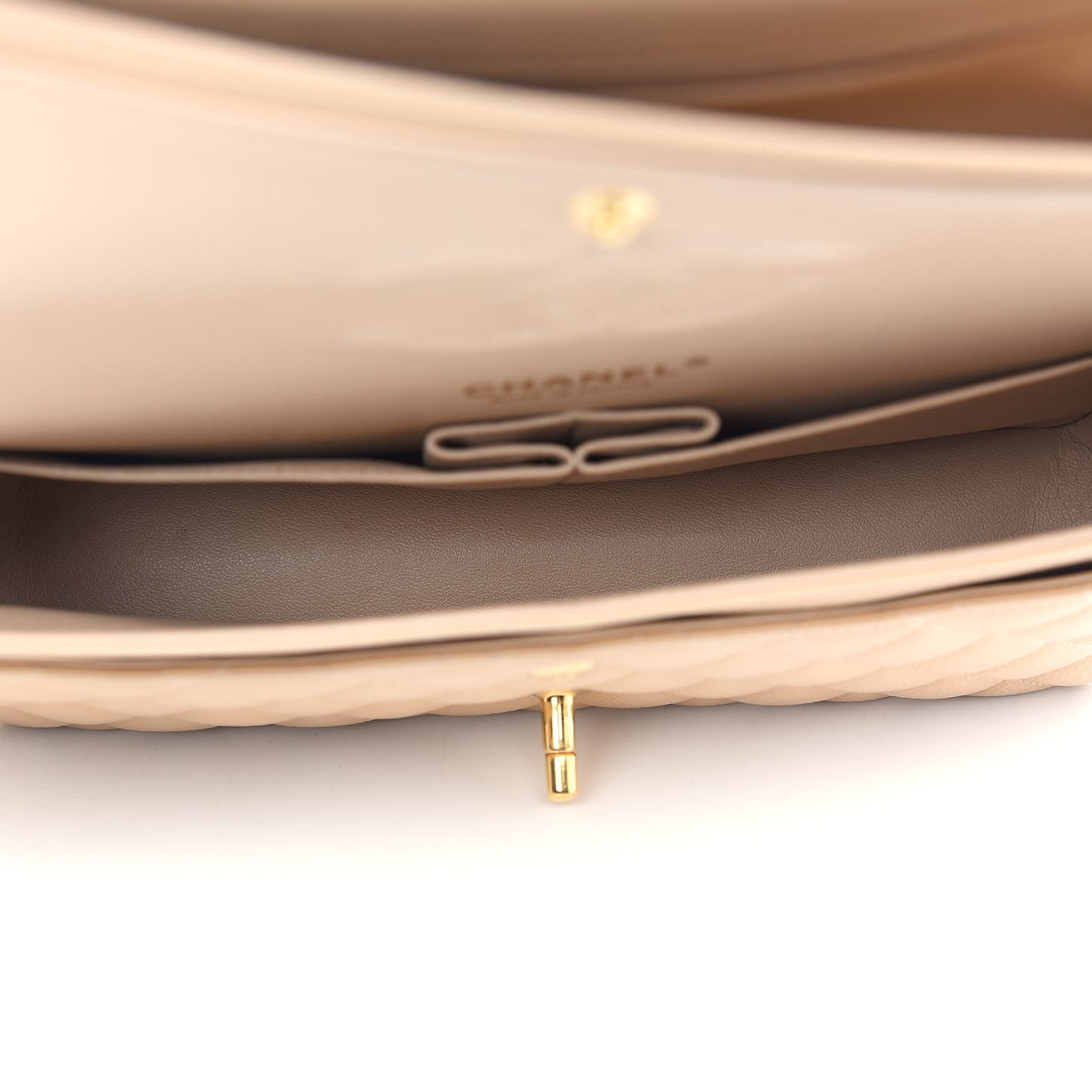 Caviar Quilted Medium Double Flap Beige Clair