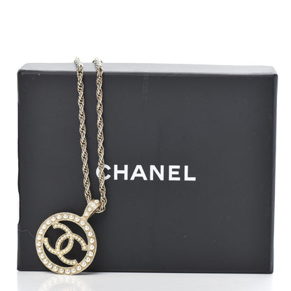 Chanel Pearl CC Medallion Necklace Gold 5 of 5