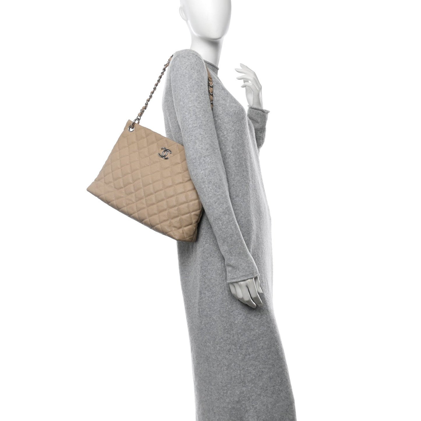 Caviar Quilted Easy Zip Tote Beige Clair