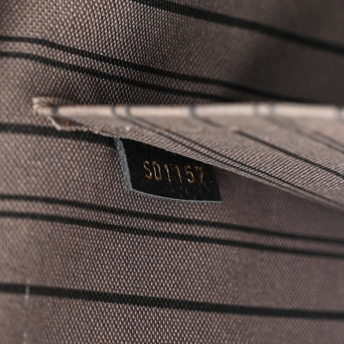 Empreinte Montaigne GM Black