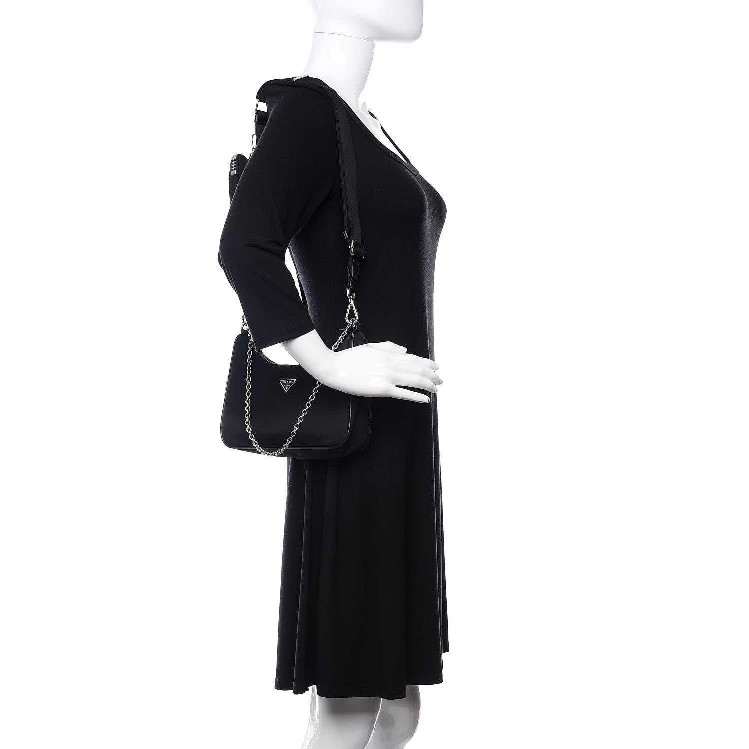 Prada Nylon Re-Edition 2005 Shoulder Bag Black 2 of 9