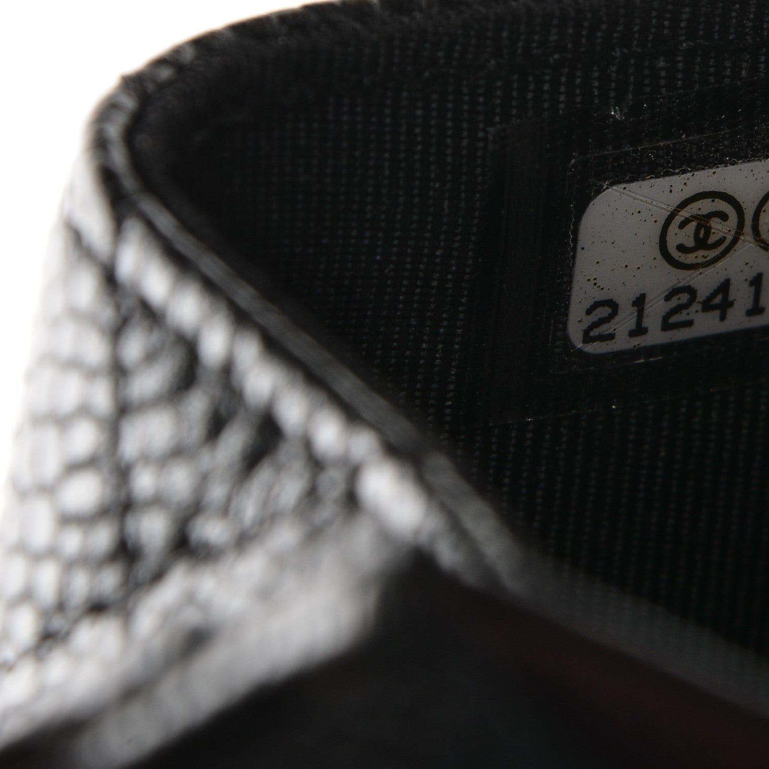 Chanel Caviar Quilted Card Holder Black 8 of 8