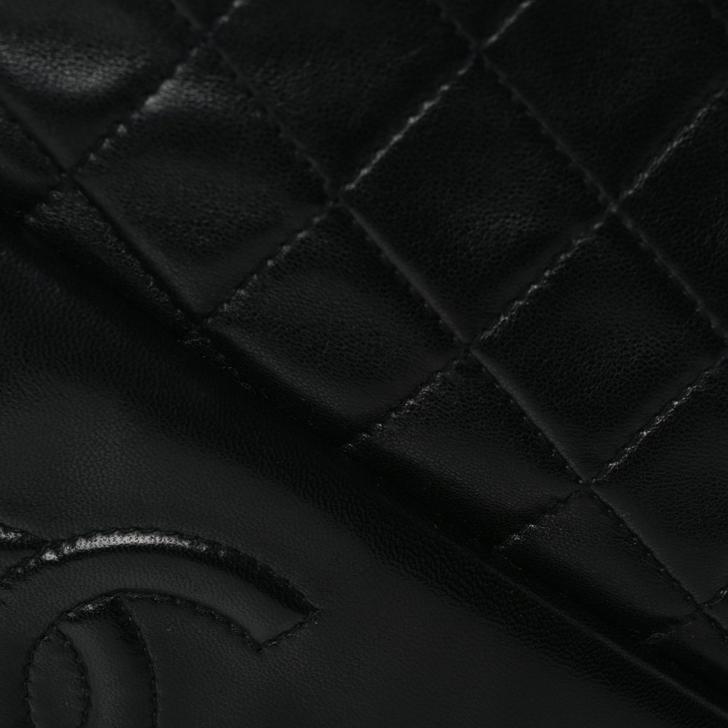 Lambskin Quilted CC Tassel Flap Camera Case Black