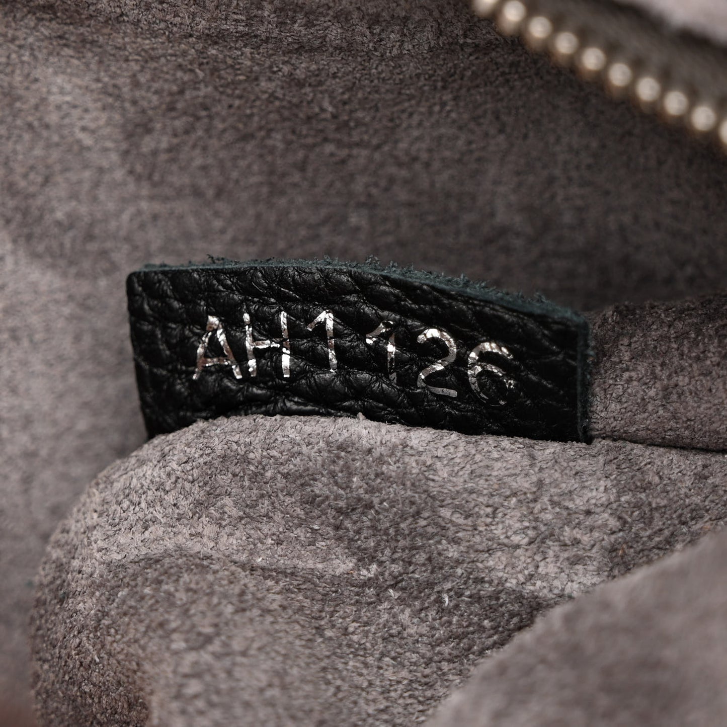 Veau Cachemire Soft Lockit PM Black