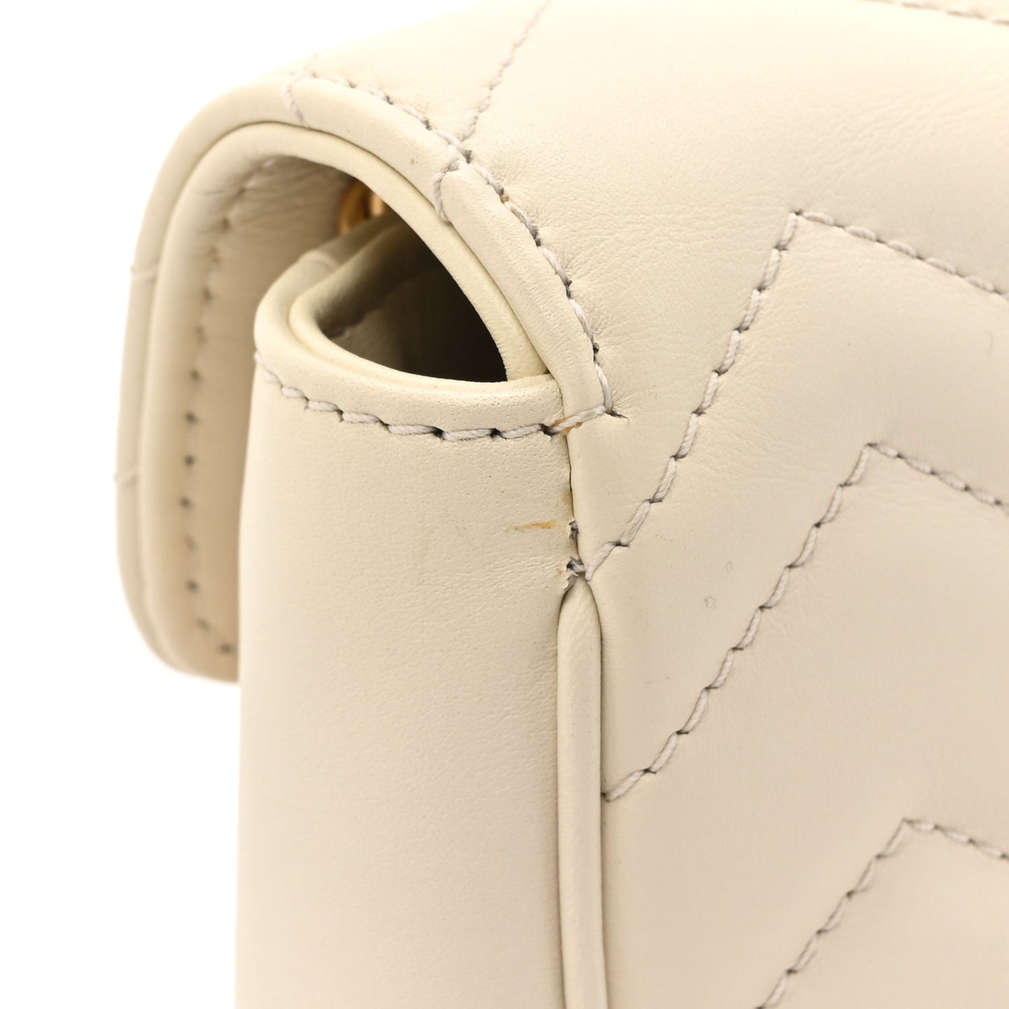 Calfskin Matelasse Super Mini GG Marmont Shoulder Bag White