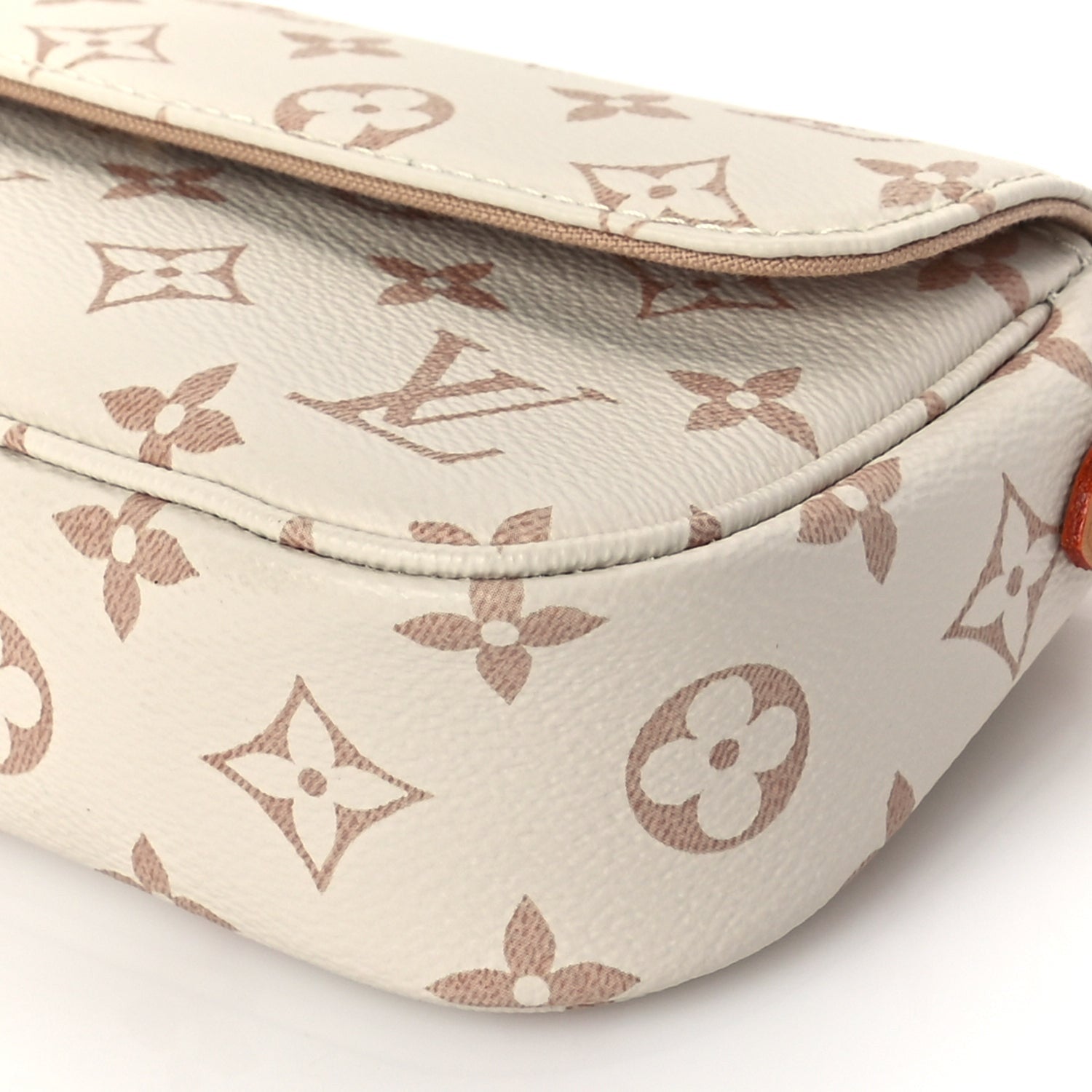 Louis Vuitton Monogram Dune Ivy Wallet On Chain 8 of 8