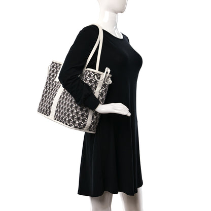 MCM Visetos Medium Liz Reversible Shopper Tote White 2 of 13