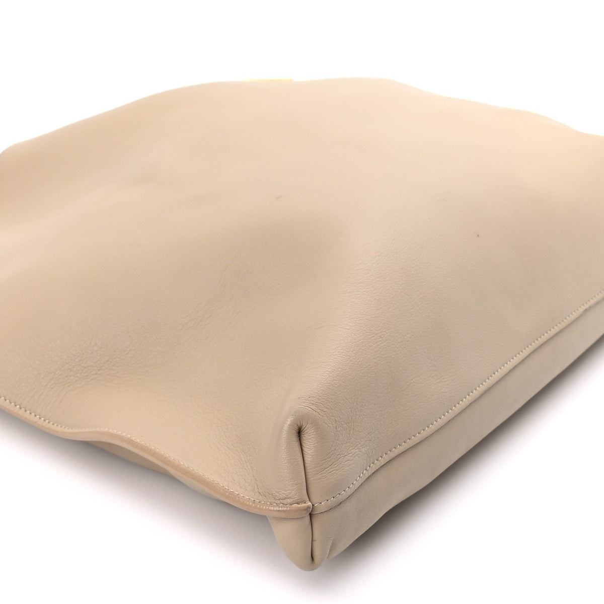 Calfskin Medium Suzanne Hobo Beige