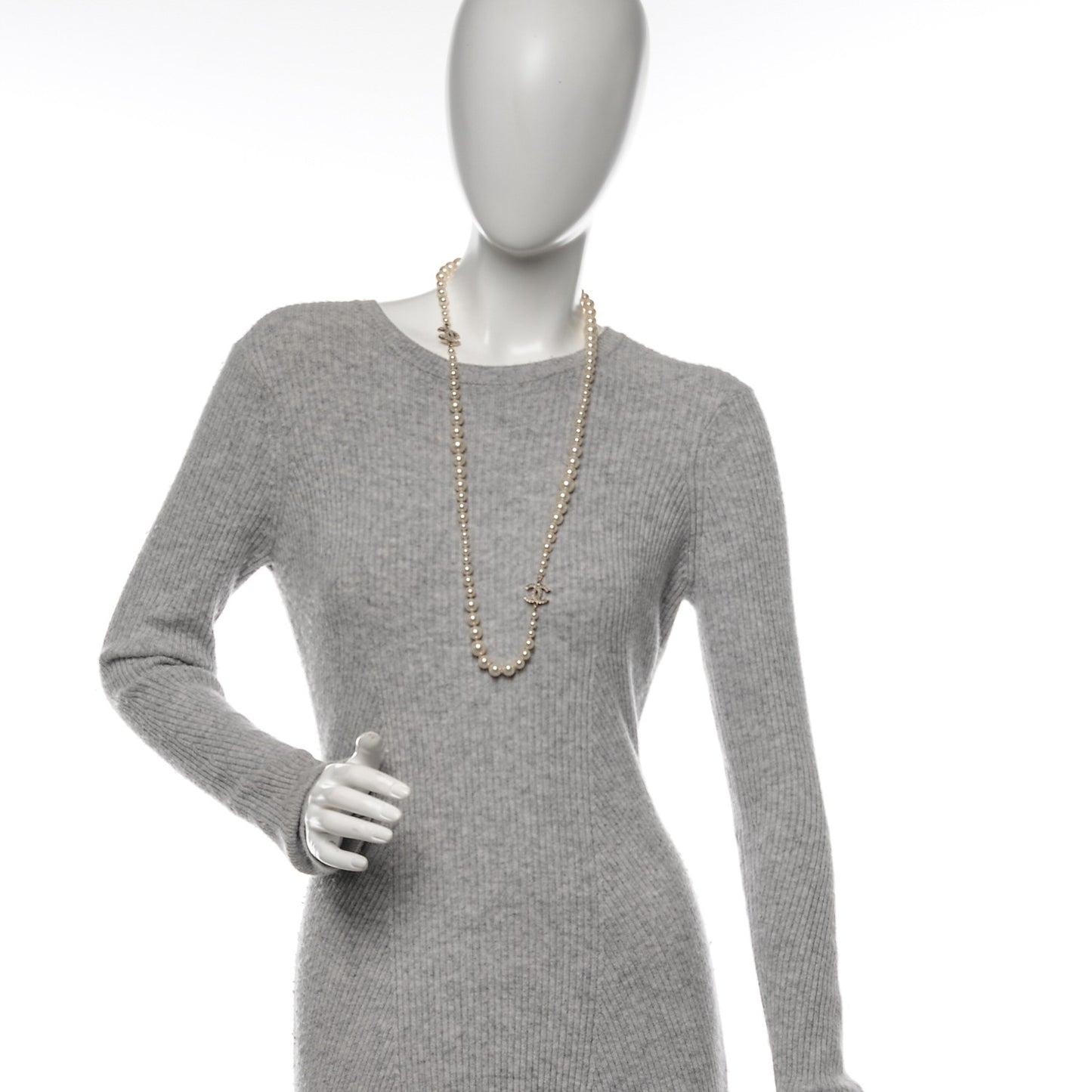 Graduated Pearl CC Long Necklace Gold