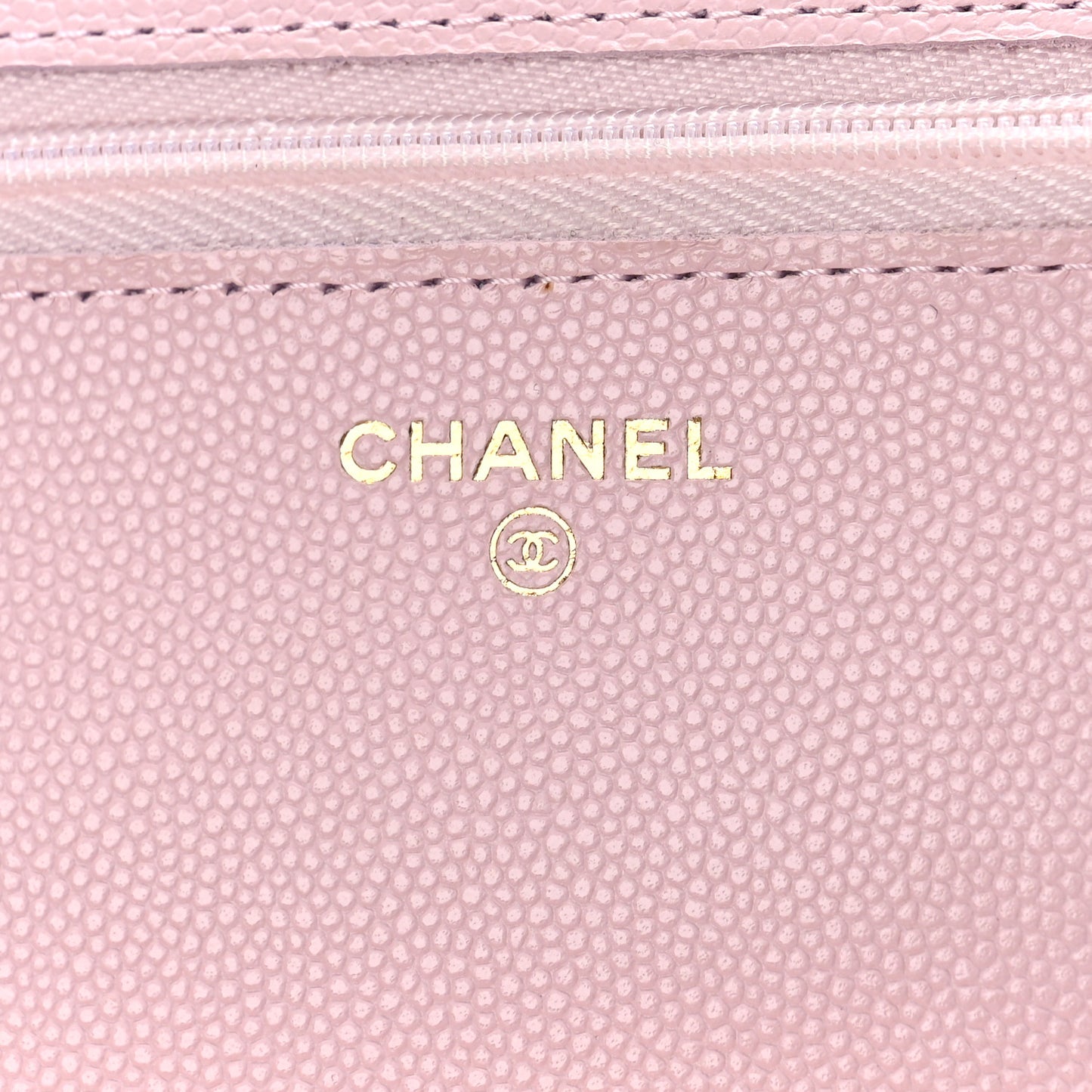 Caviar Quilted Wallet on Chain WOC Light Pink