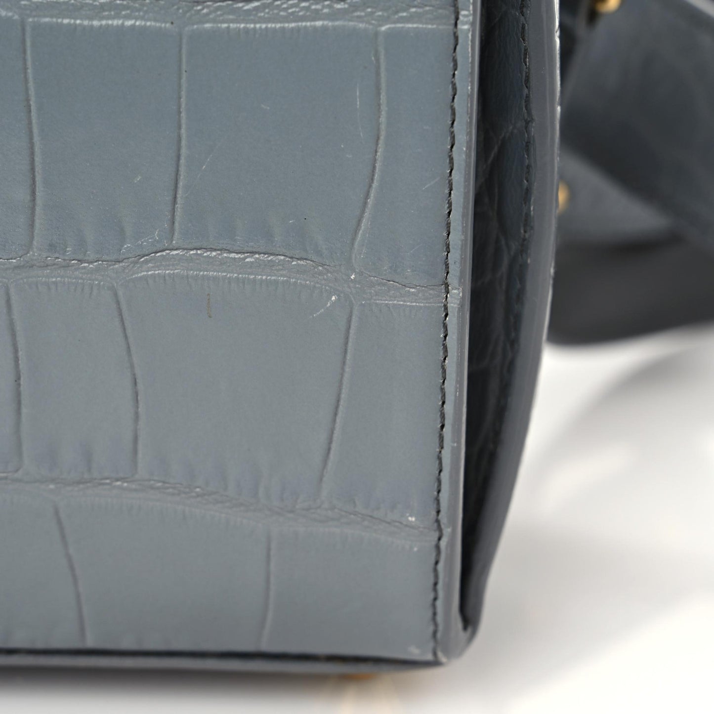 Calfskin Crocodile Embossed Box Shoulder Bag 16 Grey