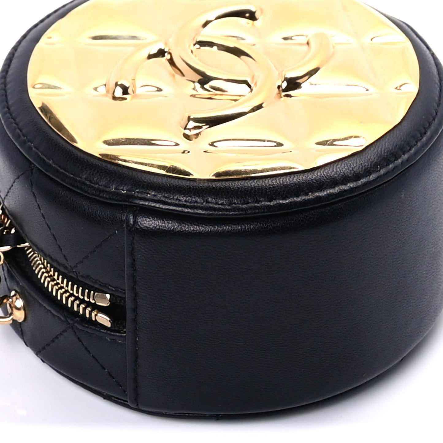 Lambskin Quilted Golden Plate Round Clutch With Chain Black