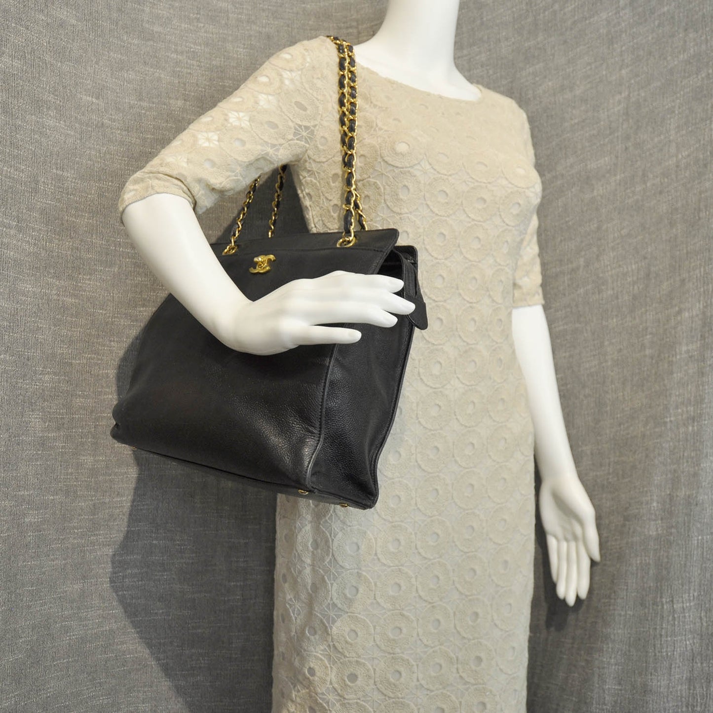 Caviar Shopper Tote Black