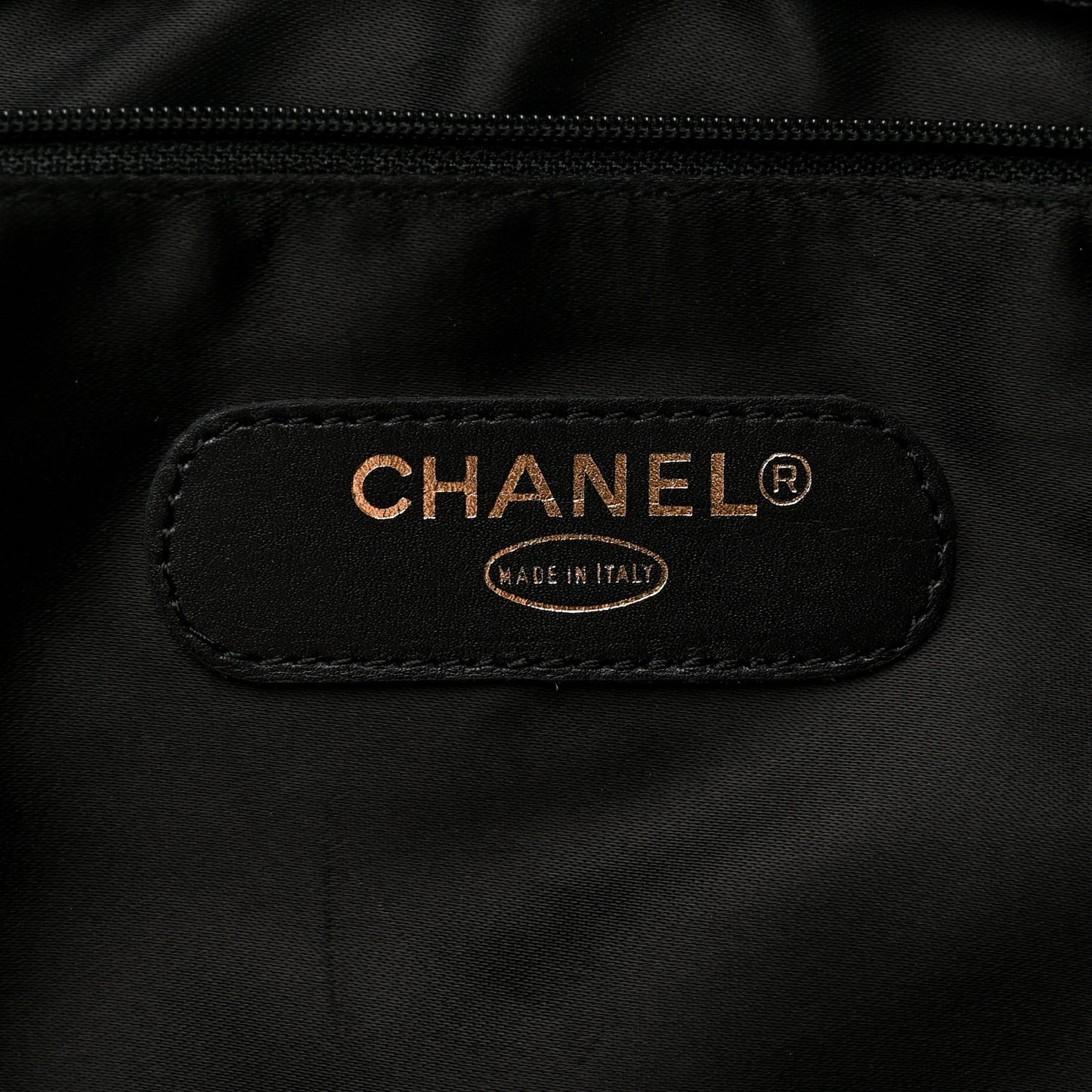 Caviar Flap XL Shoulder Bag Black