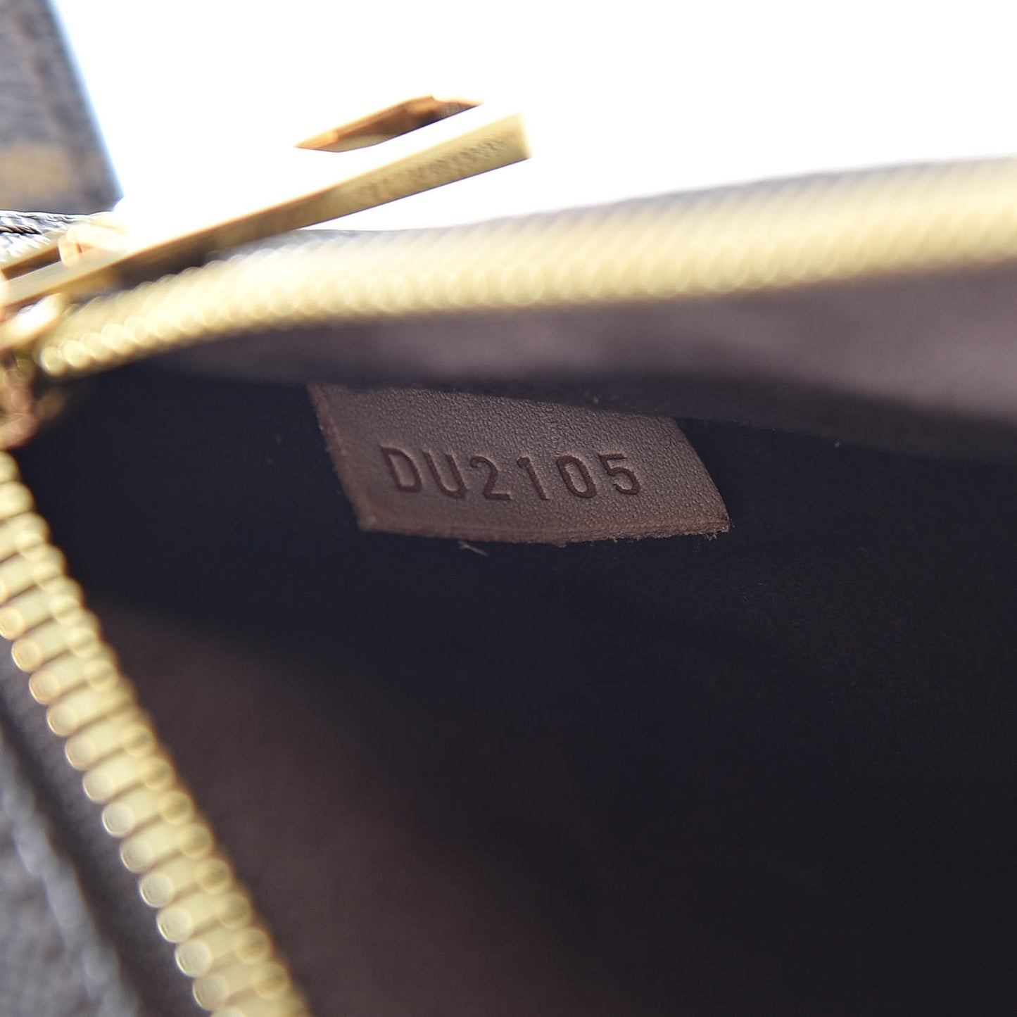 Monogram Pochette Metis