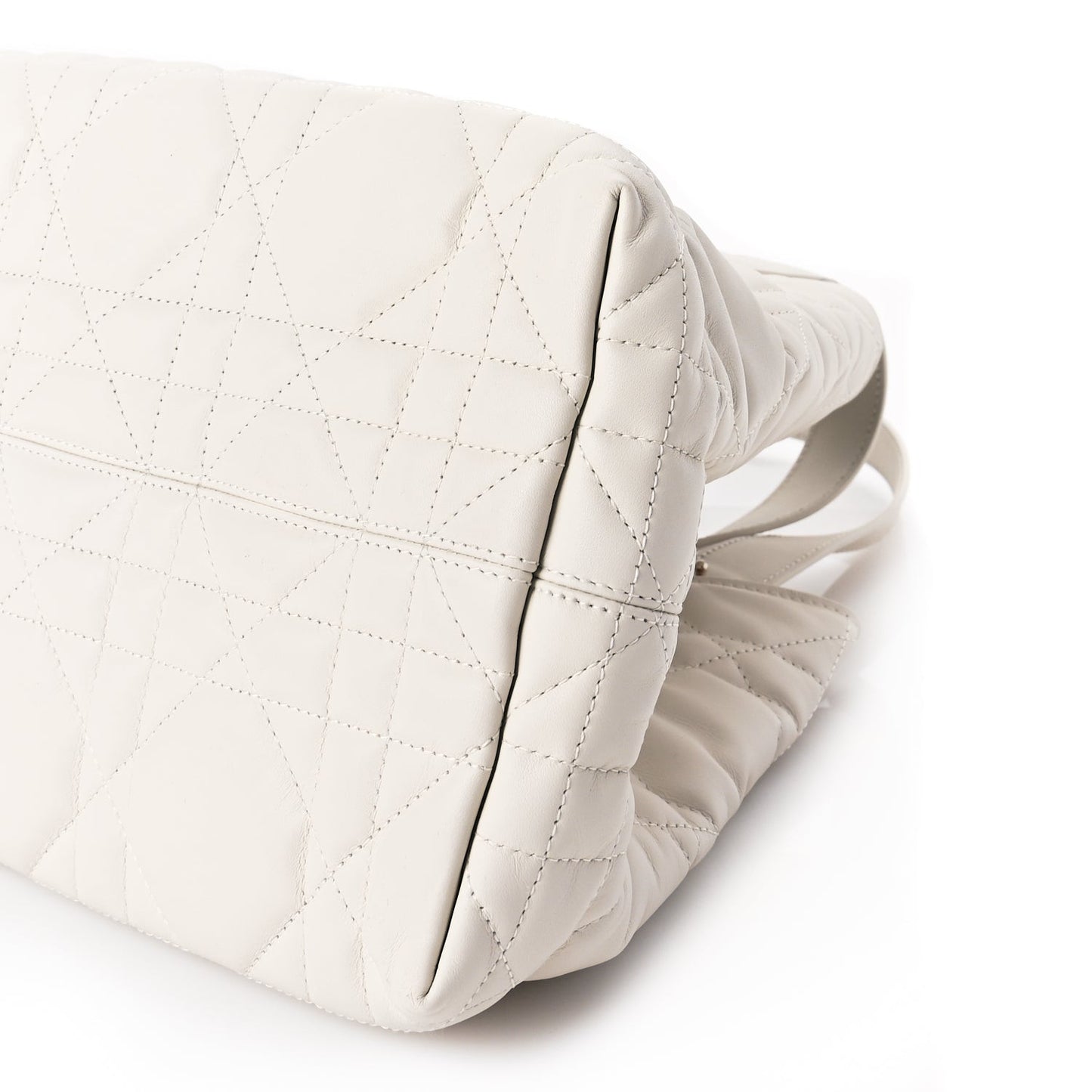Calfskin Macrocannage Medium Toujours Latte