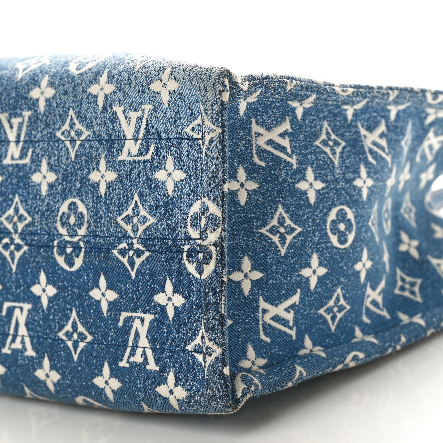 Louis Vuitton Monogram Jacquard Denim Onthego MM Bleu 9 of 9