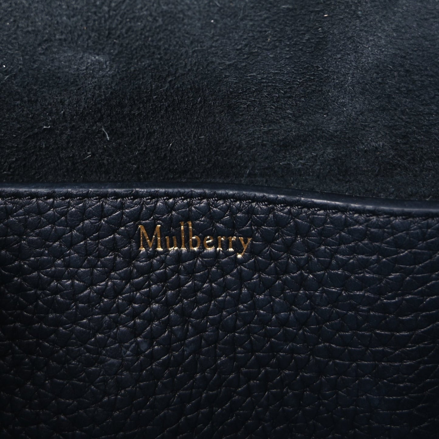 Small Classic Grain Calfskin Small Amberley Satche Black