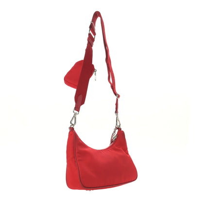Prada Nylon Re-Edition 2005 Shoulder Bag Rosso 3 of 11