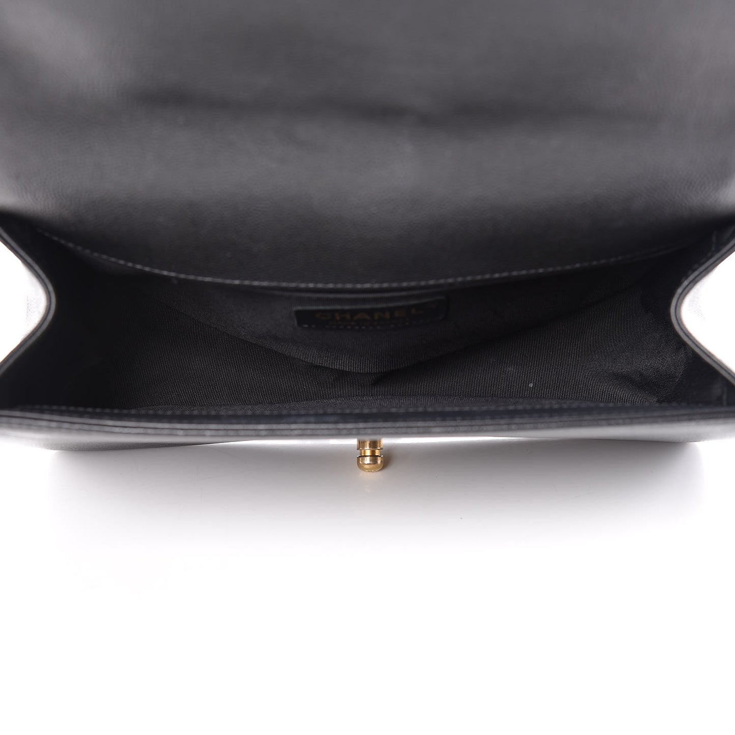 Caviar Quilted Medium Boy Flap Black