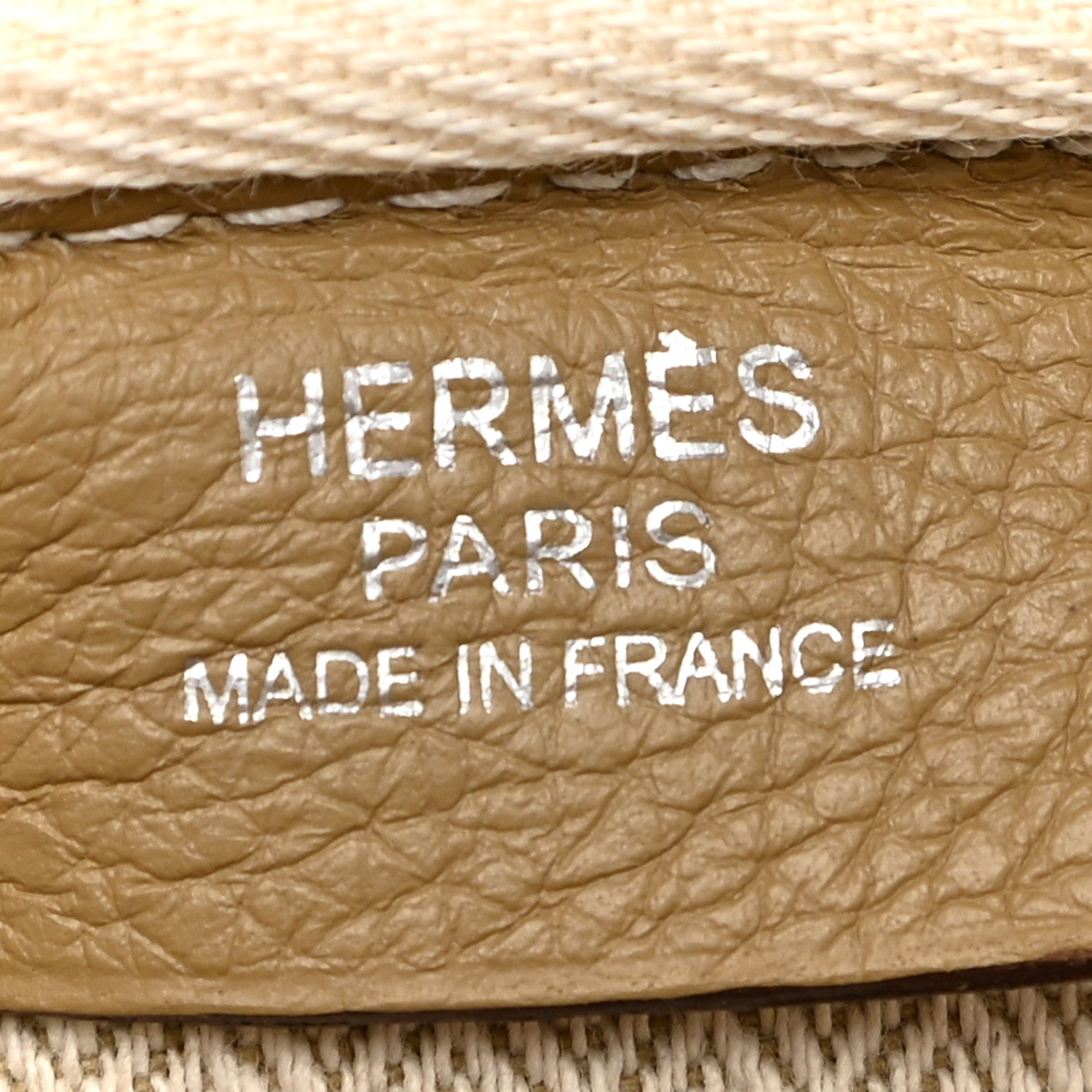 Hermes Taurillon Clemence Victoria II 35 Camel 5 of 14