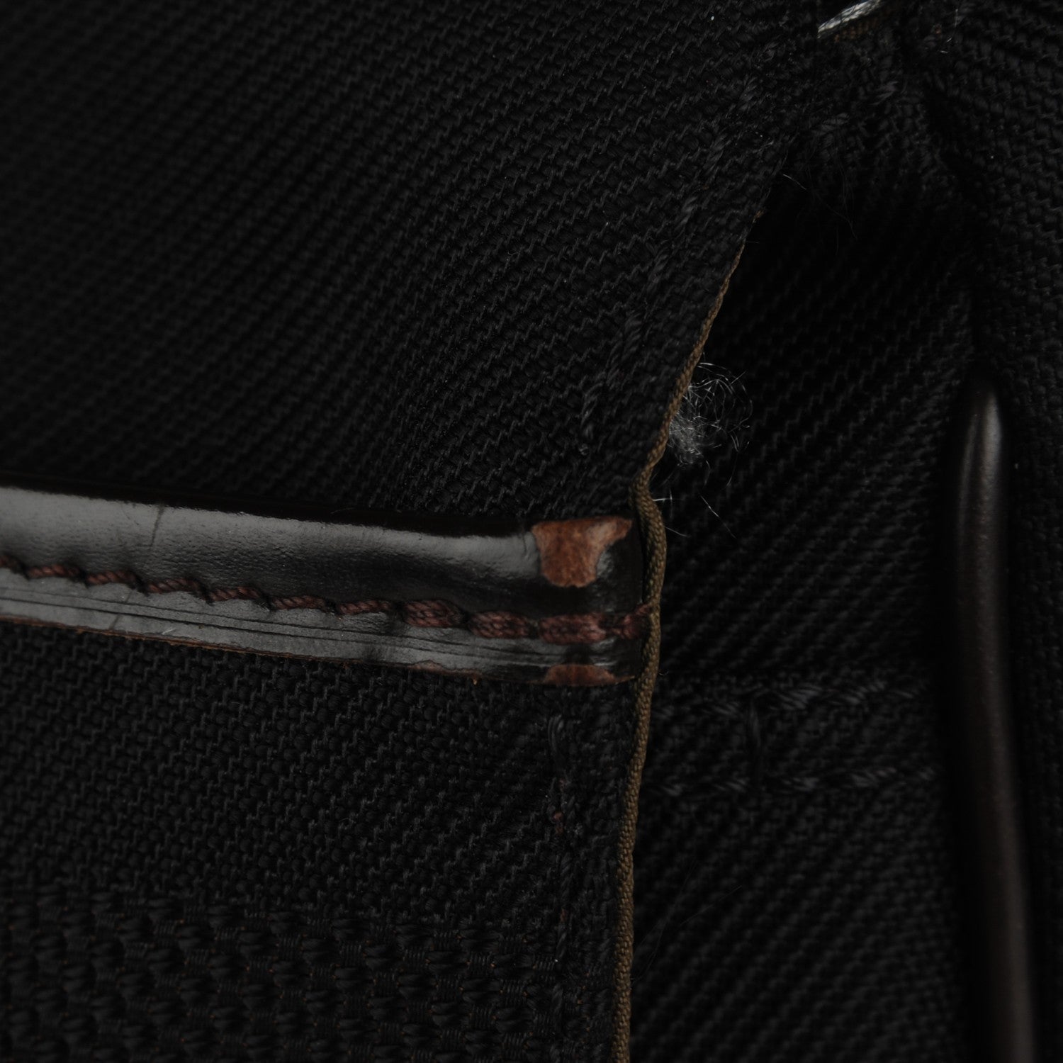 Louis Vuitton Damier Geant Messenger Bag Black 9 of 9