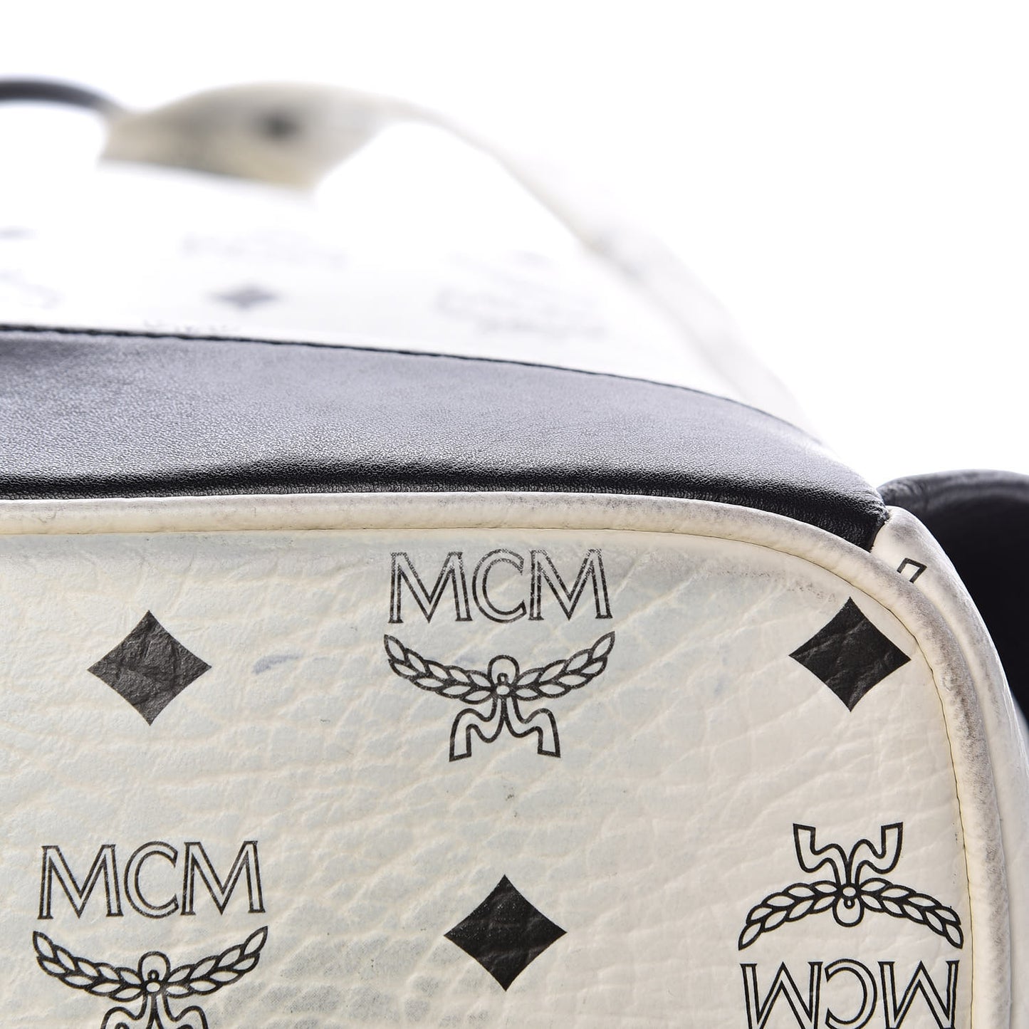 Visetos Studded Medium Dual Stark Backpack White