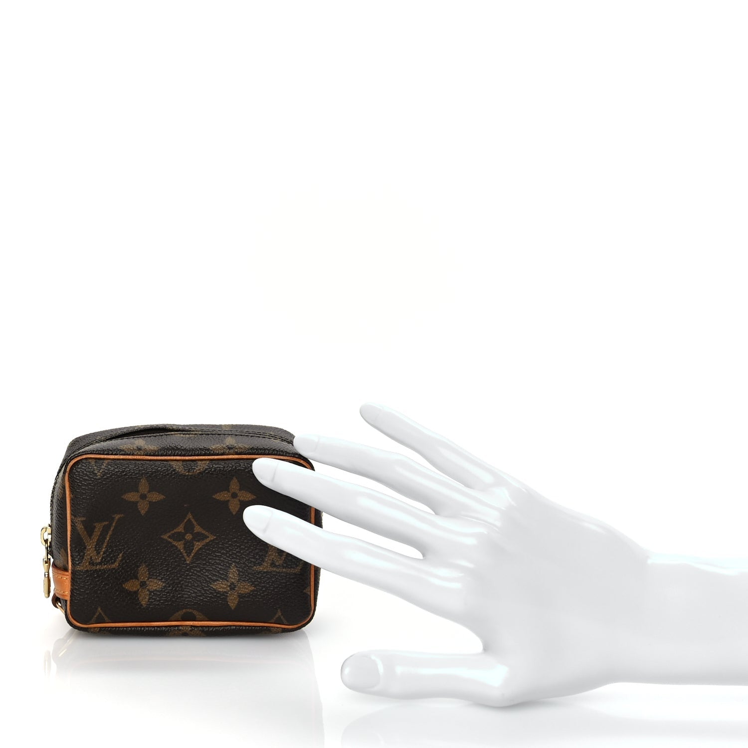 Louis Vuitton Monogram Wapity 2 of 7