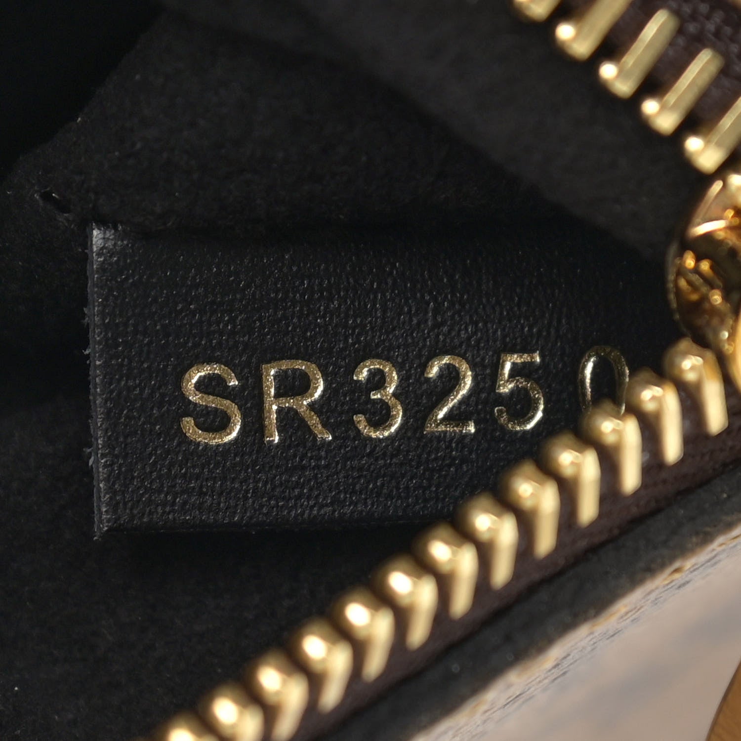 Louis Vuitton Reverse Monogram Pochette Metis 7 of 9