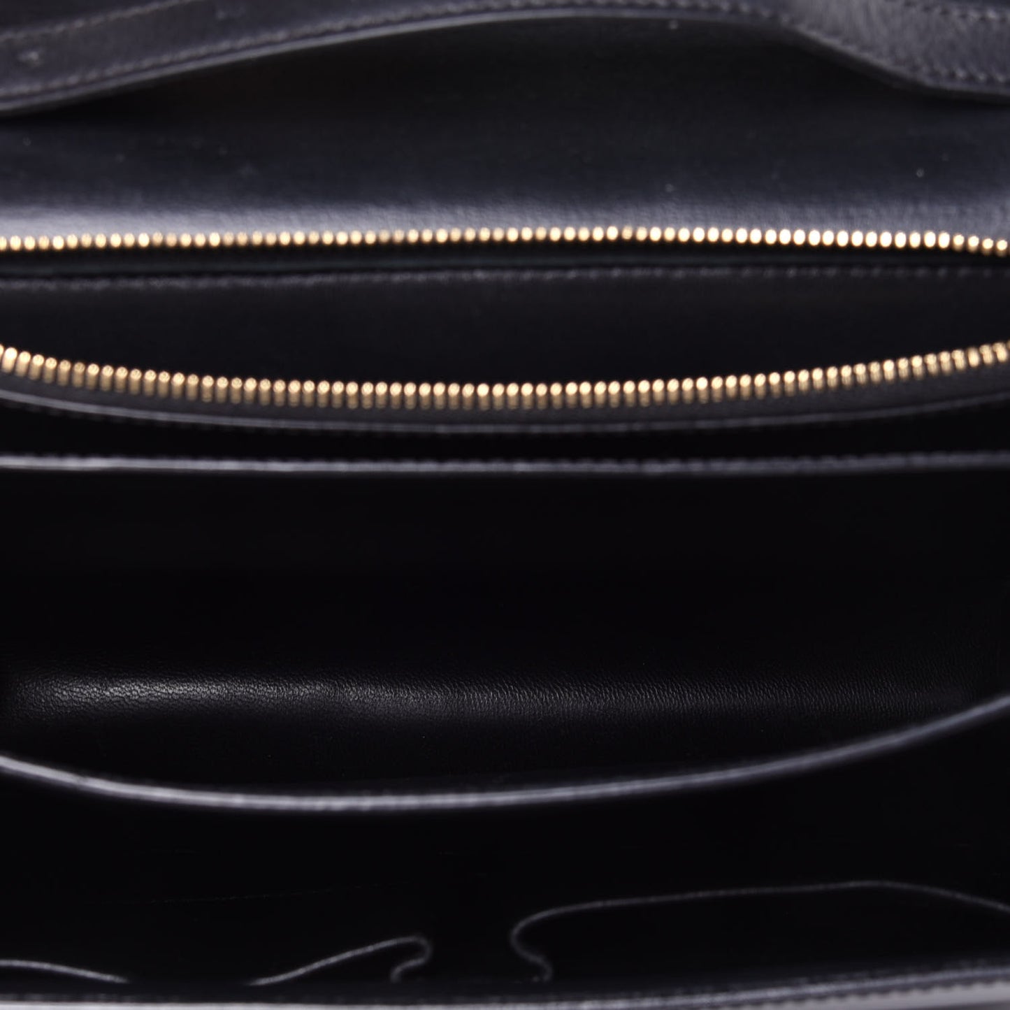 Box Calfskin Medium Classic Box Flap Bag Black