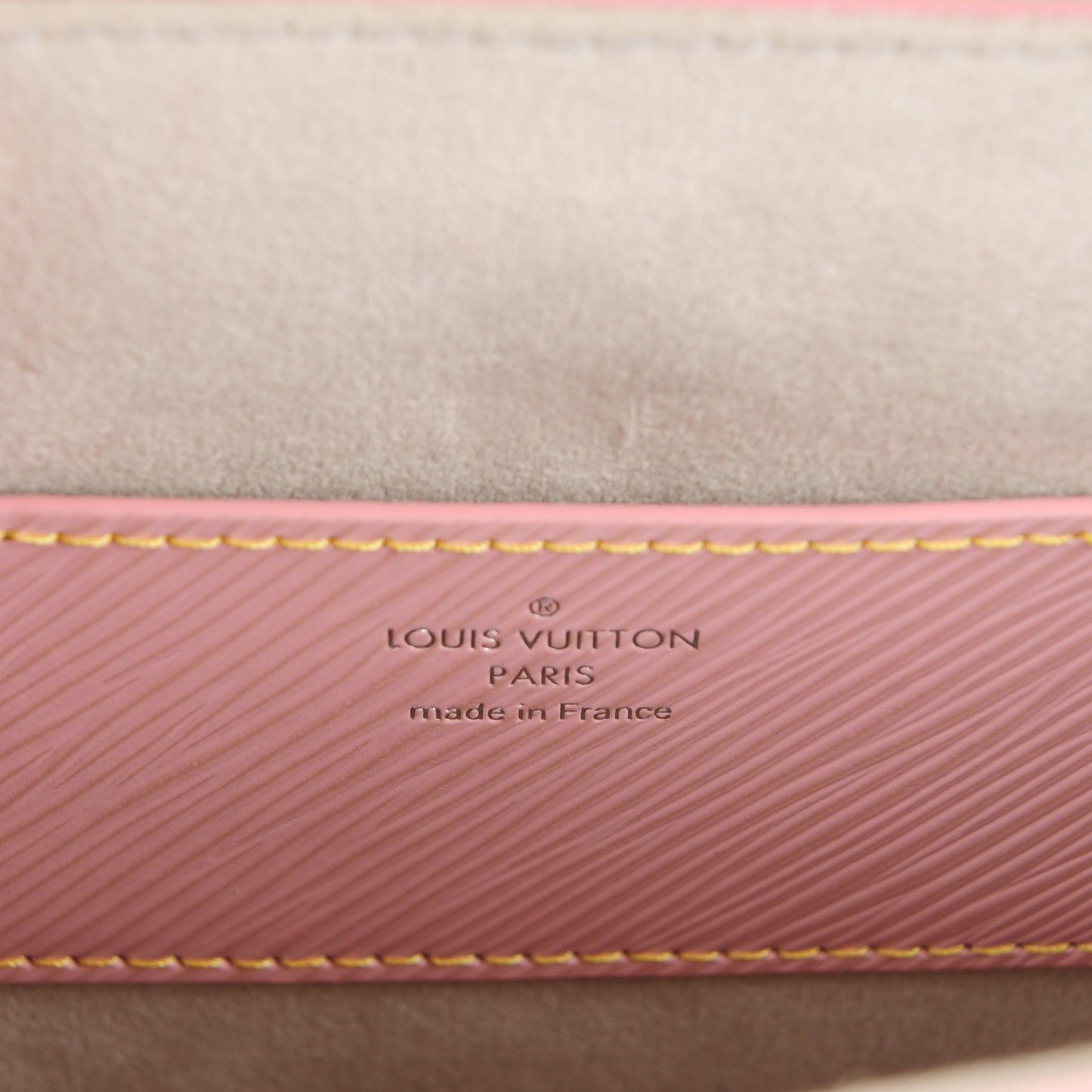 Epi Twist Shoulder Bag MM Rose Ballerine