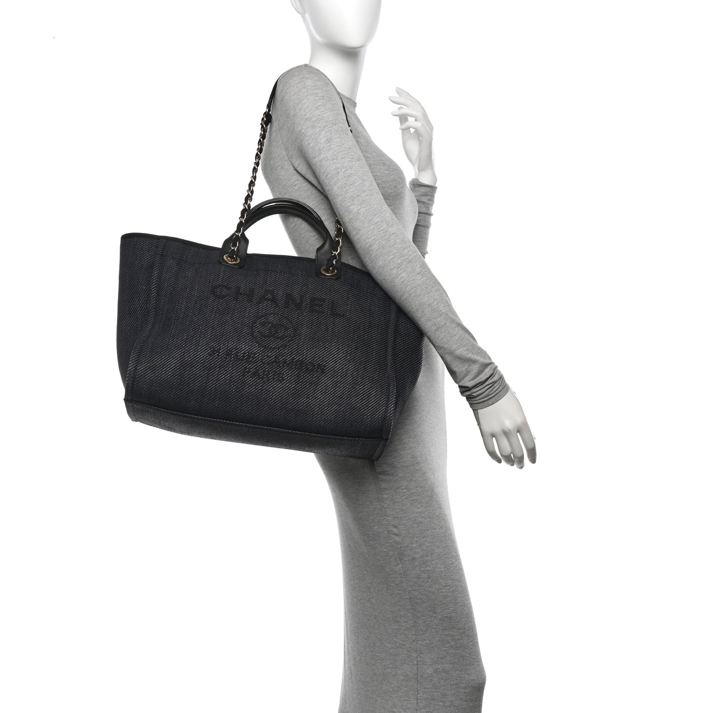 Woven Straw Raffia Medium Deauville Tote Black