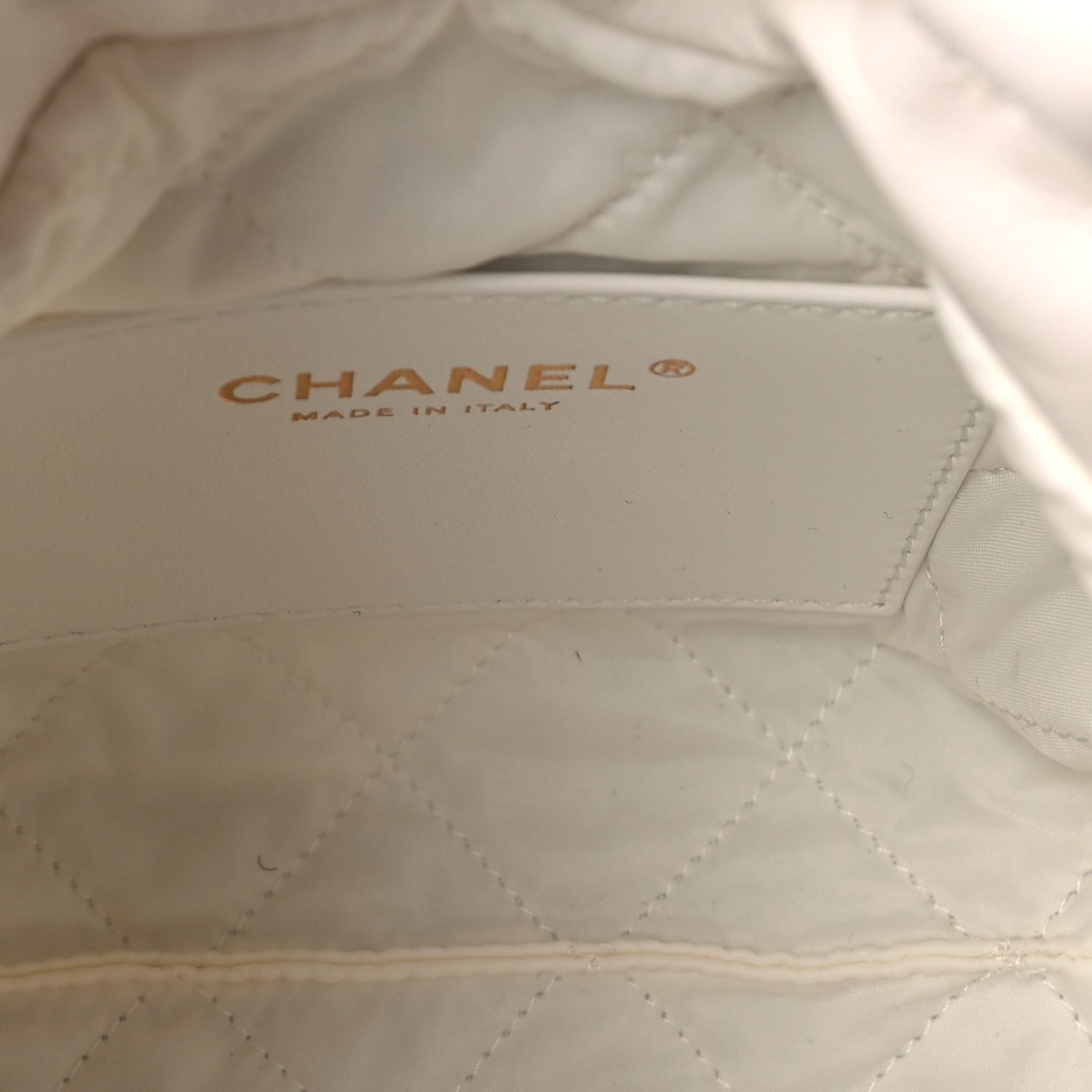 Chanel Shiny Calfskin Eyelet Mini  22  White 4 of 8