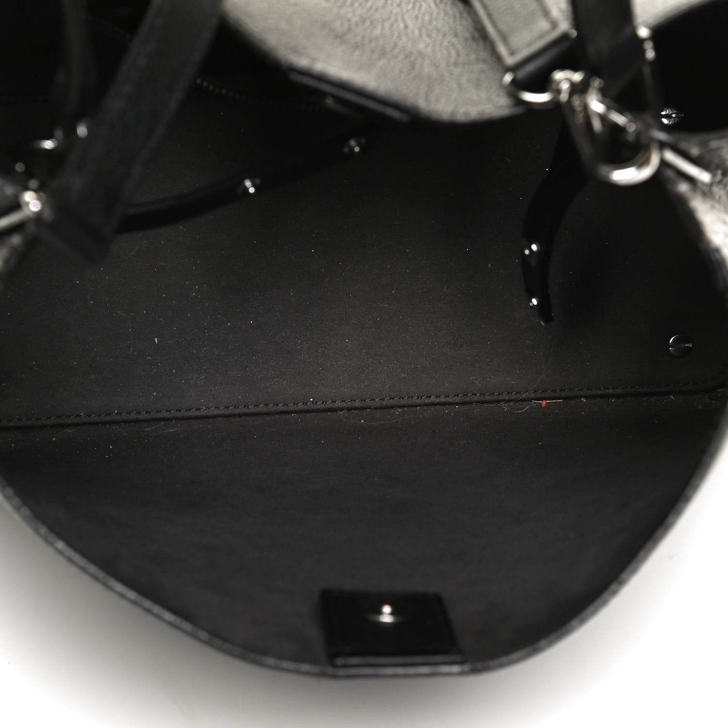 MCM Grained Calfskin Visetos Medium Sarah Hobo Black 12 of 17