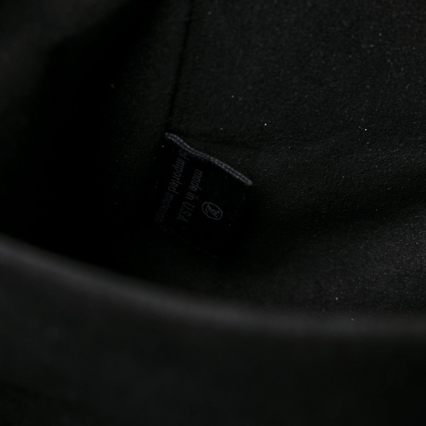 Reverse Monogram Pochette Metis