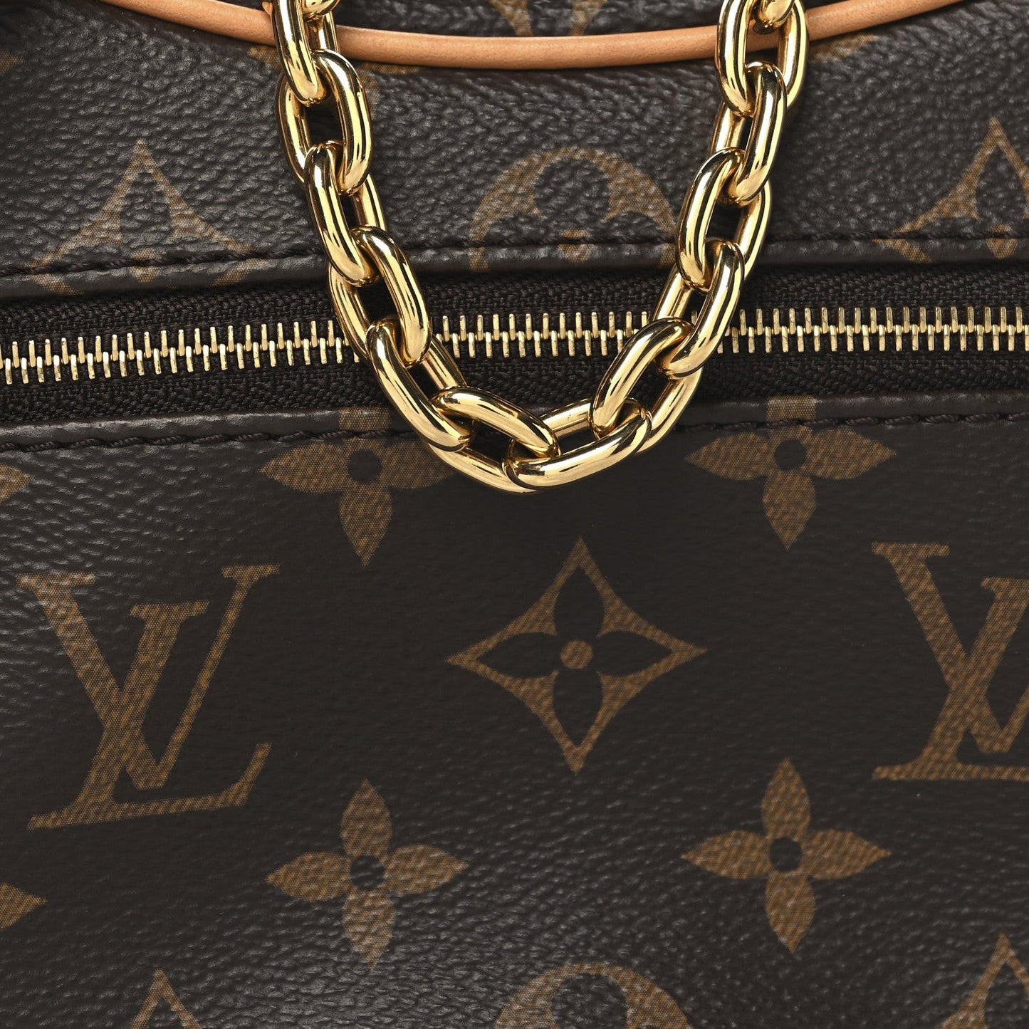 Monogram Loop