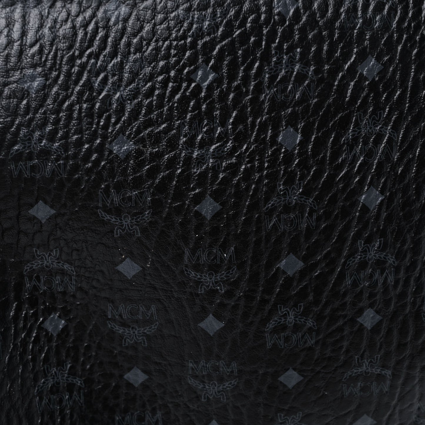 Visetos Medium Crossbody Pouch Black